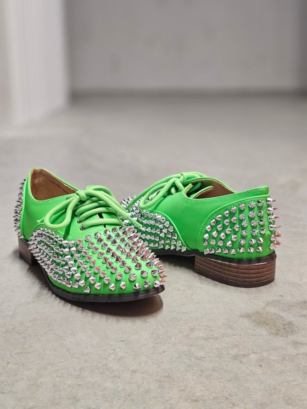 Studded Green Lace-Up Oxford Shoes With Silver Spikes & Wooden Heel